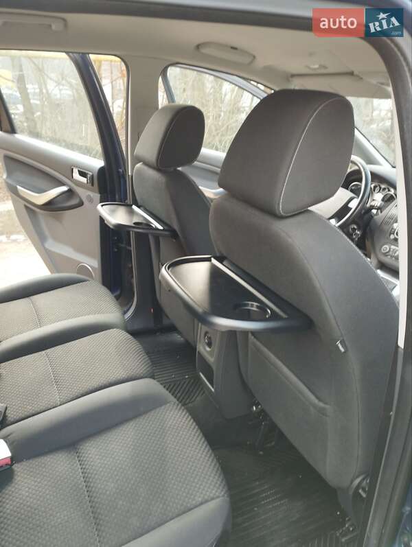 Мінівен Ford C-Max 2009 в Чернівцях