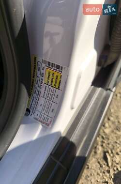 Минивэн Ford C-Max 2013 в 