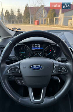 Минивэн Ford C-Max 2019 в 