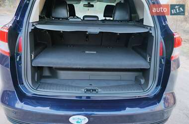 Минивэн Ford C-Max 2017 в 