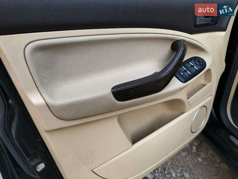 Минивэн Ford C-Max 2008 в Ровно