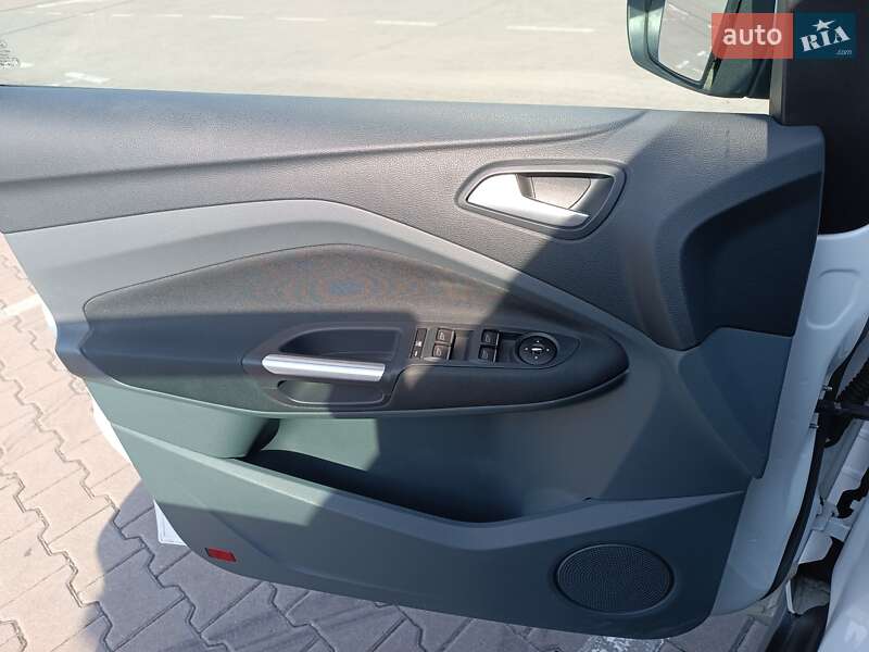 Минивэн Ford C-Max 2013 в Киеве