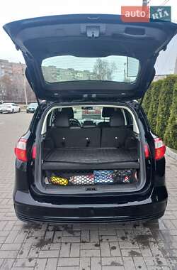 Минивэн Ford C-Max 2016 в 