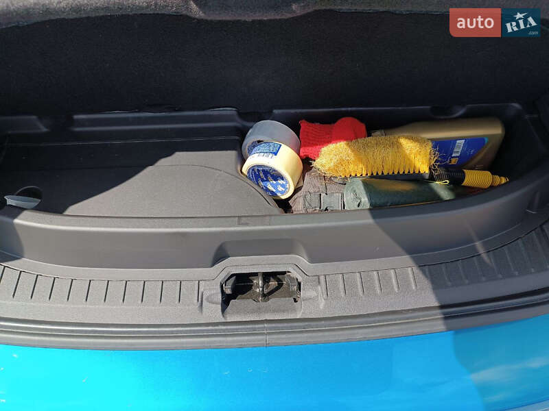 Минивэн Ford C-Max 2012 в Олевске