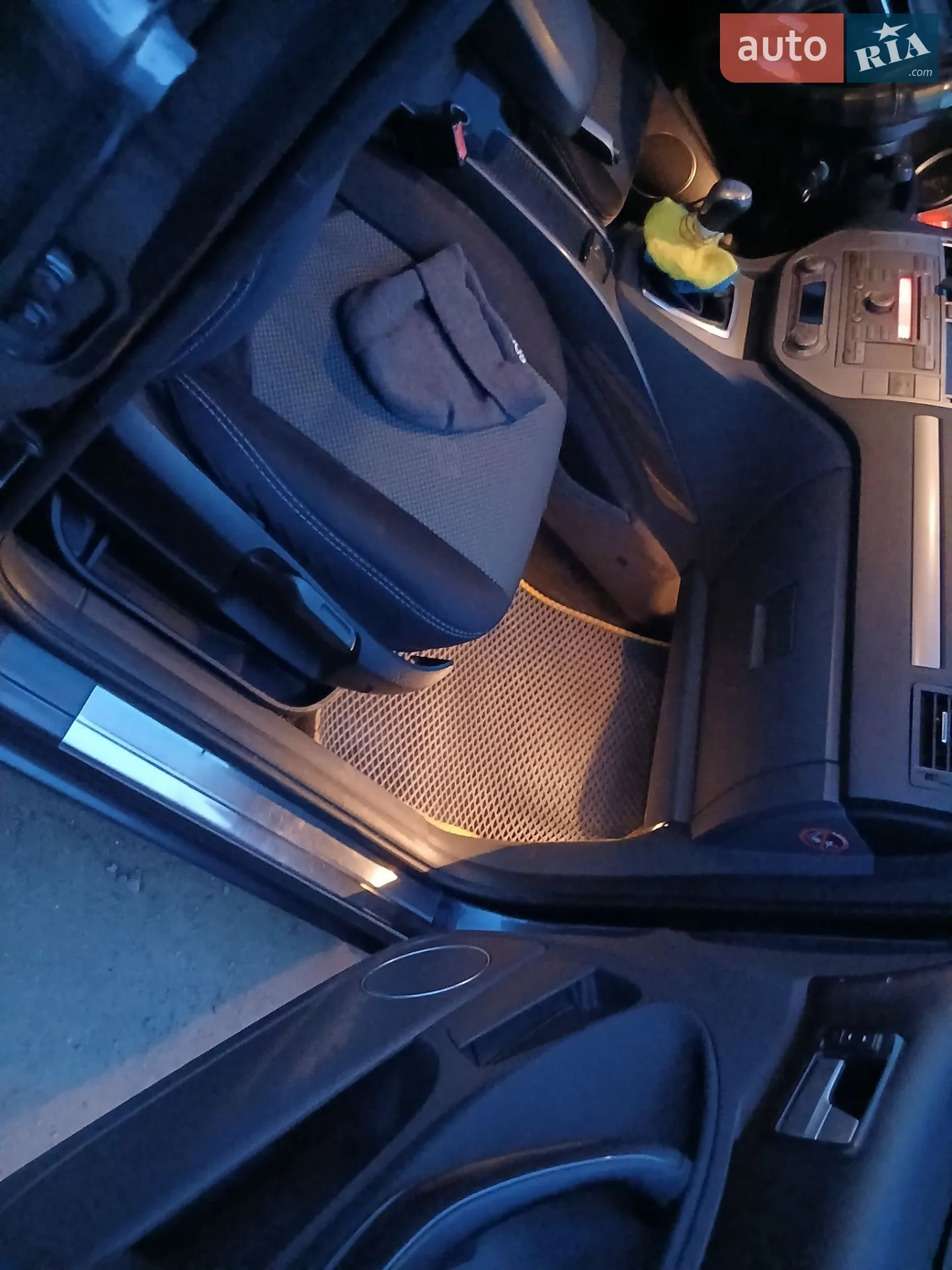 2010 Ford C-MAX - мініатюра 42