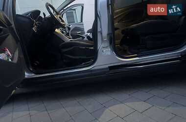 Минивэн Ford C-Max 2011 в 