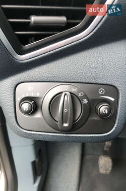 Мінівен Ford C-Max 2012 в 
