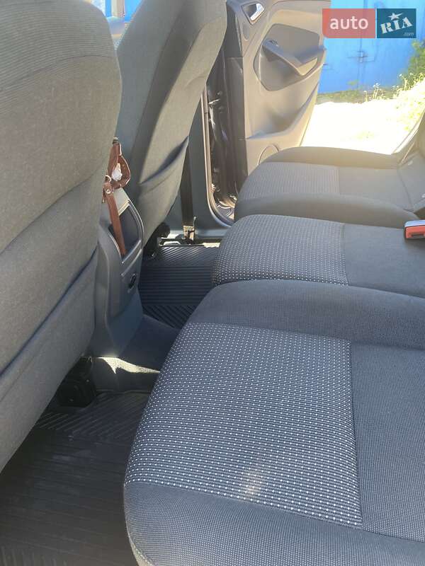 Мінівен Ford C-Max 2013 в Чернівцях