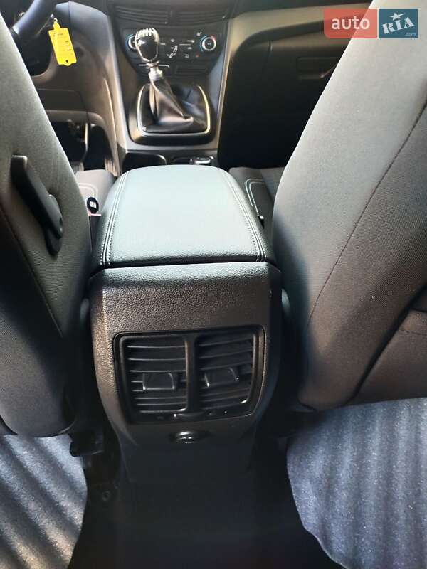 Мінівен Ford C-Max 2016 в Ромнах