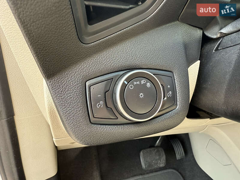 Минивэн Ford C-Max 2018 в Ровно