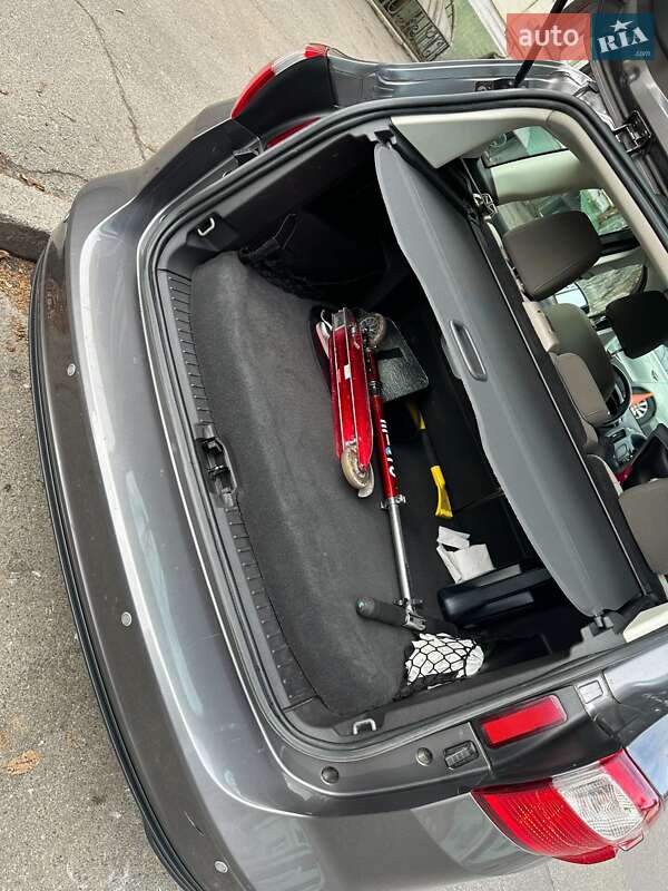 Минивэн Ford C-Max 2014 в Киеве фото 6 Минивэн Ford C-Max 2014 в Киеве