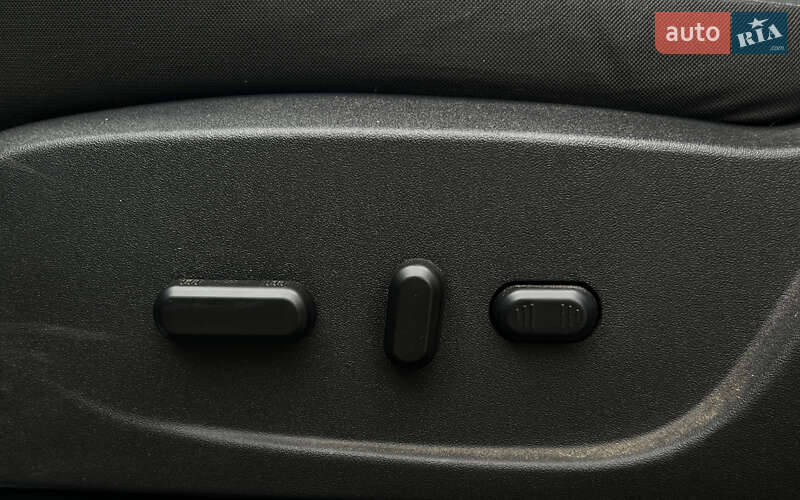 Минивэн Ford C-Max 2017 в Львове