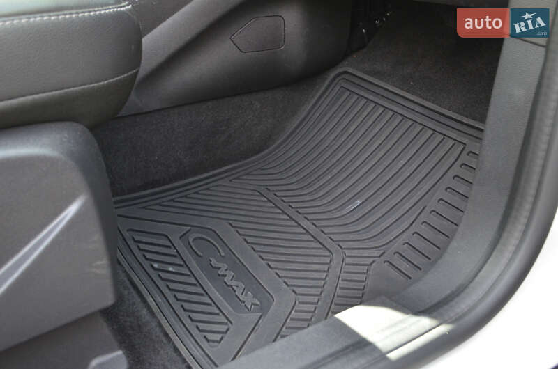 Минивэн Ford C-Max 2015 в Киеве