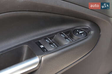 Мінівен Ford C-Max 2015 в 