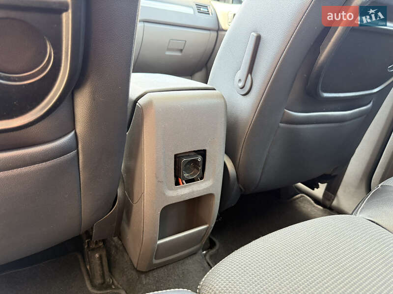 Минивэн Ford C-Max 2009 в Умани фото 56 Минивэн Ford C-Max 2009 в Умани