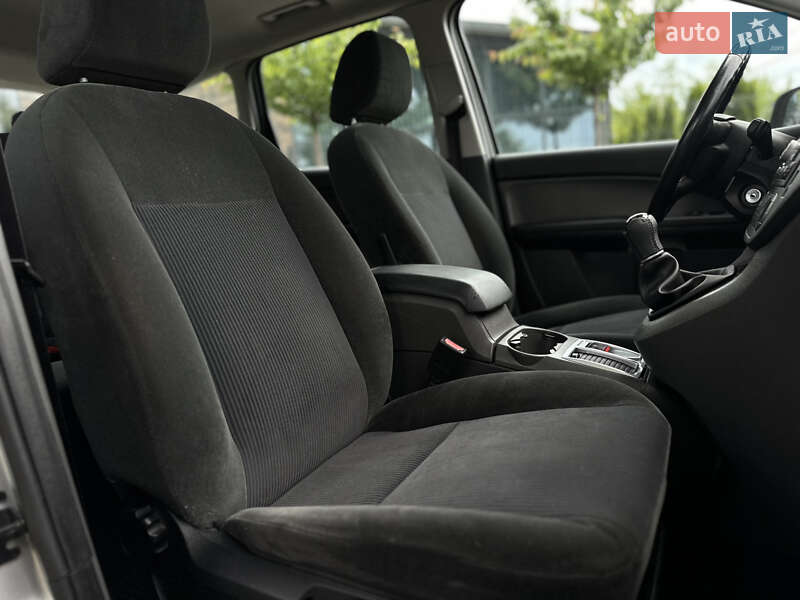Минивэн Ford C-Max 2006 в Виннице