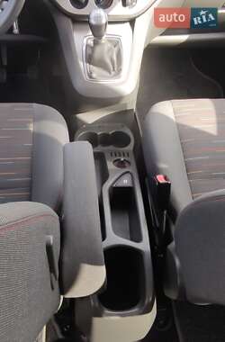 Мінівен Ford C-Max 2009 в 