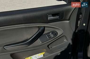 Минивэн Ford C-Max 2009 в 