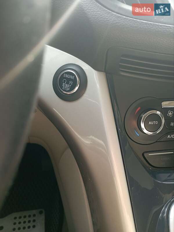 Минивэн Ford C-Max 2013 в Днепре