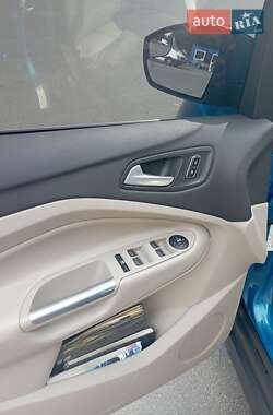 Минивэн Ford C-Max 2013 в 