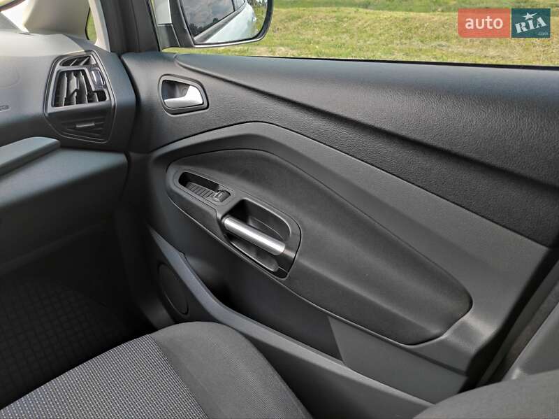 Минивэн Ford C-Max 2012 в Ромнах