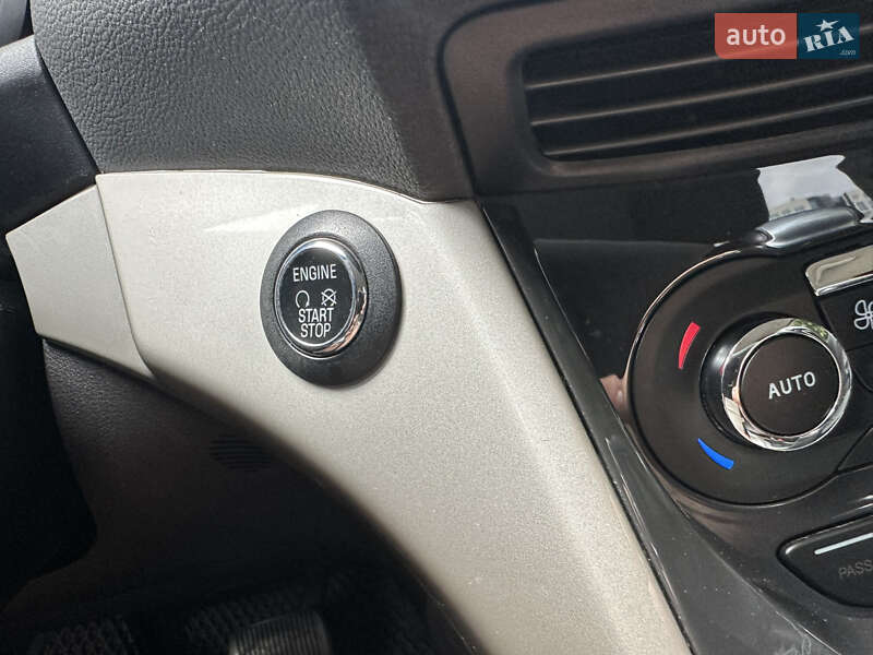 Минивэн Ford C-Max 2016 в Киеве