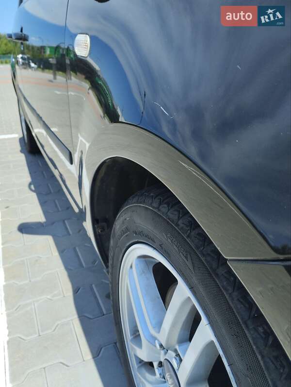 Минивэн Ford C-Max 2009 в Виннице