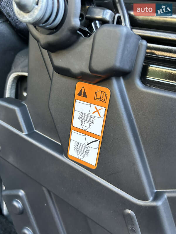 Минивэн Ford C-Max 2009 в Полтаве