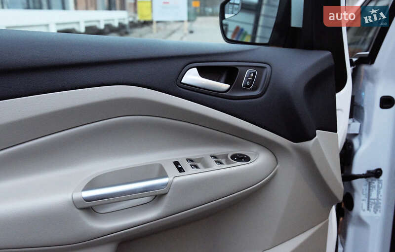 Минивэн Ford C-Max 2017 в Киеве