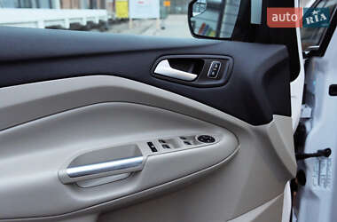 Минивэн Ford C-Max 2017 в 