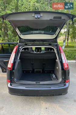 Минивэн Ford C-Max 2009 в 
