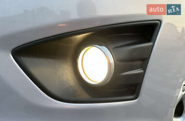 Минивэн Ford C-Max 2012 в 