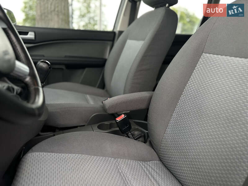 Минивэн Ford C-Max 2003 в Виннице