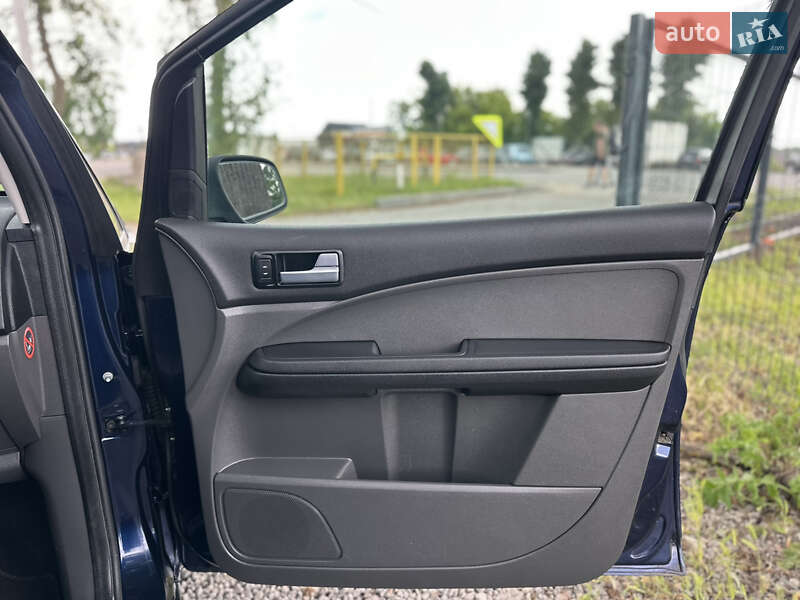 Минивэн Ford C-Max 2003 в Виннице