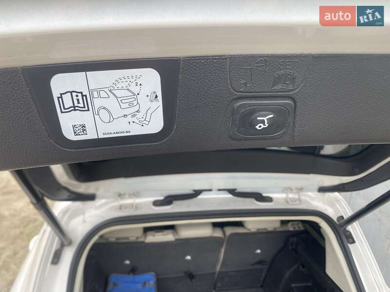 Мінівен Ford C-Max 2015 в Києві