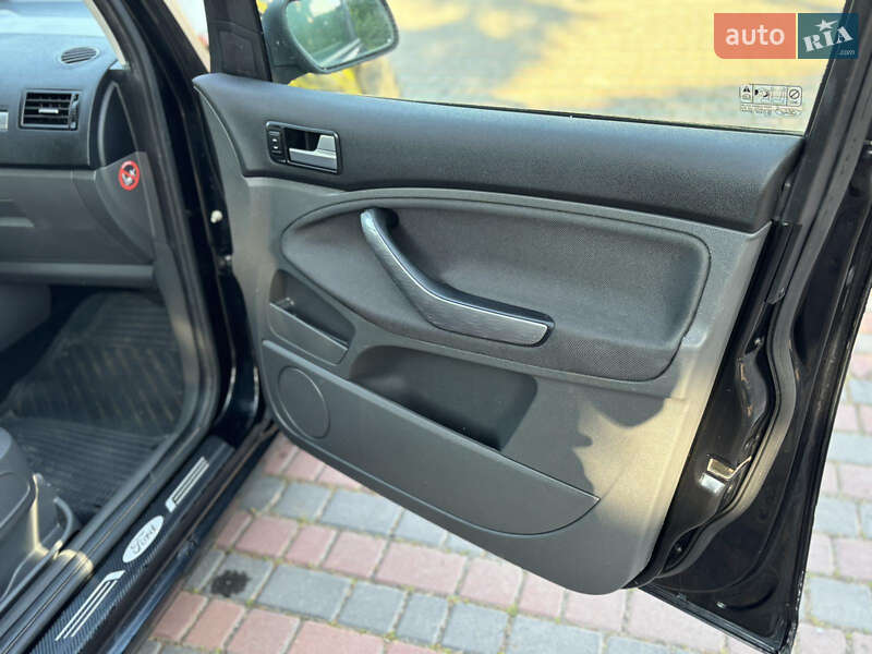 Минивэн Ford C-Max 2009 в Вознесенске