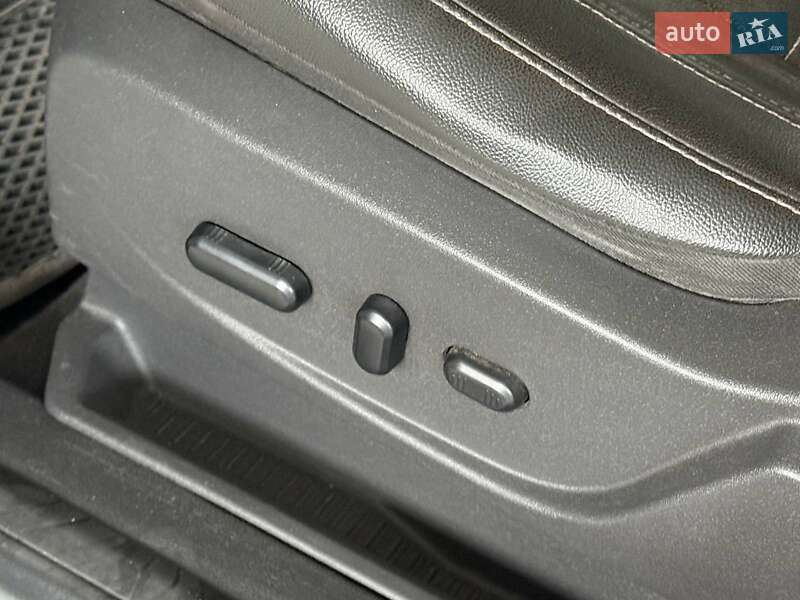 Минивэн Ford C-Max 2013 в Одессе