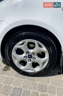 Мінівен Ford C-Max 2010 в 