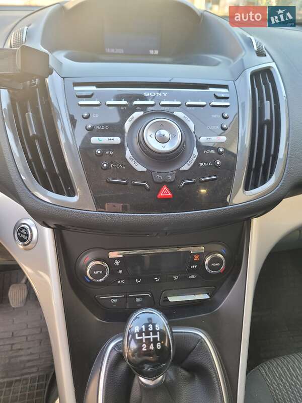 Мінівен Ford C-Max 2011 в Герці фото 14 Мінівен Ford C-Max 2011 в Герці