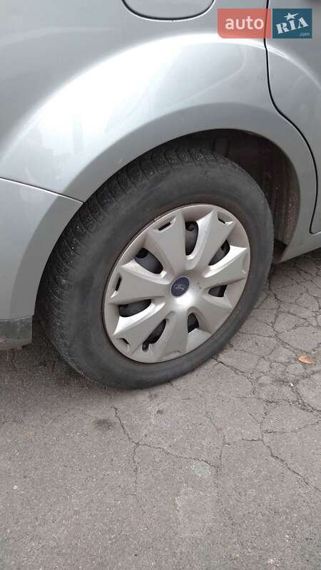 Минивэн Ford C-Max 2008 в Киеве