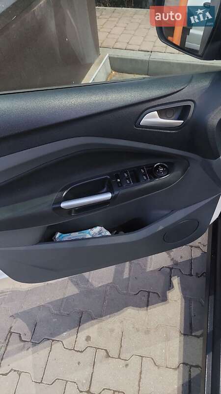 Мінівен Ford C-Max 2011 в Чернівцях фото 16 Мінівен Ford C-Max 2011 в Чернівцях