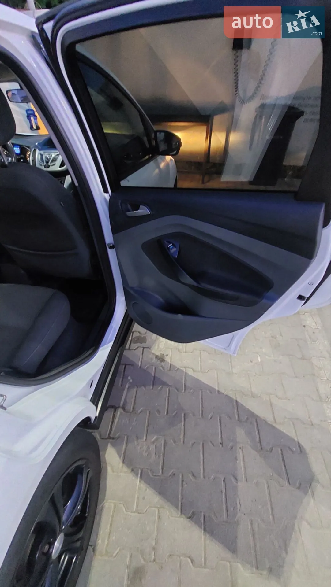 2011 Ford C-MAX - мініатюра 28