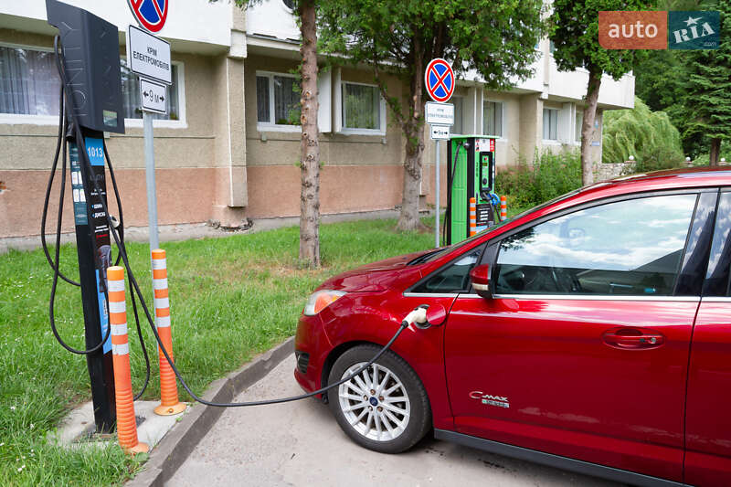 Мінівен Ford C-Max 2015 в Тернополі