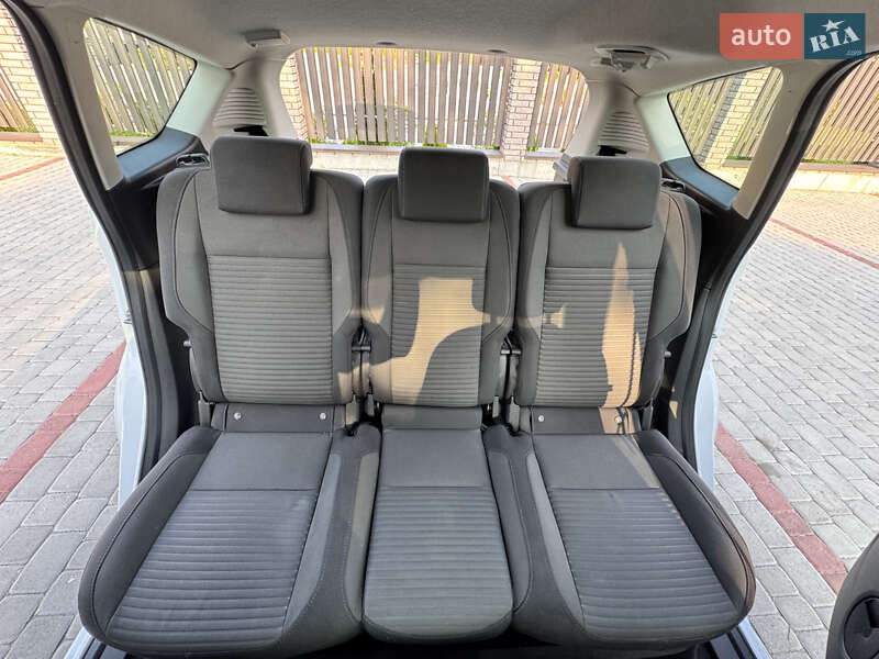 Минивэн Ford C-Max 2016 в Староконстантинове