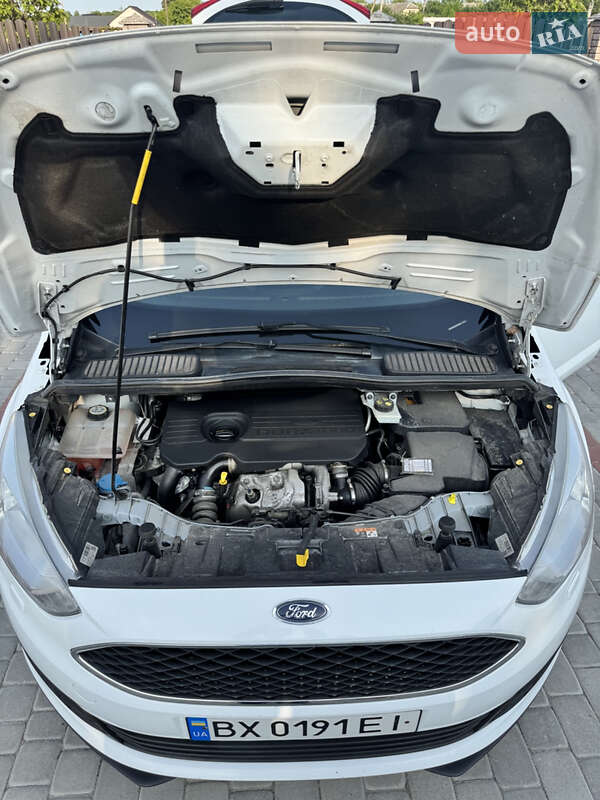 Минивэн Ford C-Max 2016 в Староконстантинове
