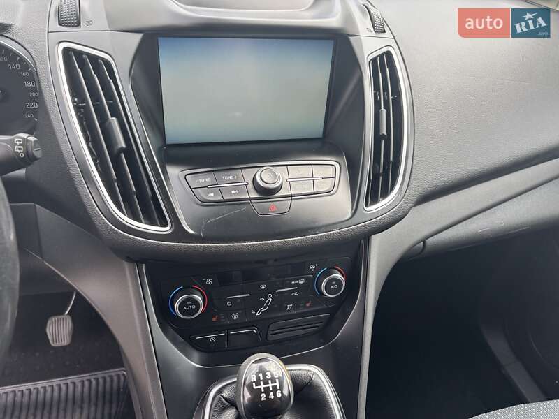 Минивэн Ford C-Max 2015 в Нововолынске