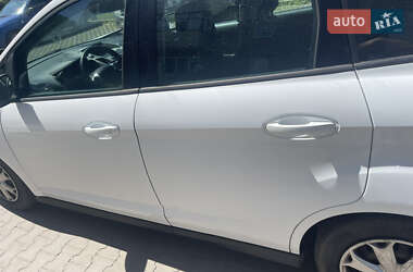 Мінівен Ford C-Max 2011 в 