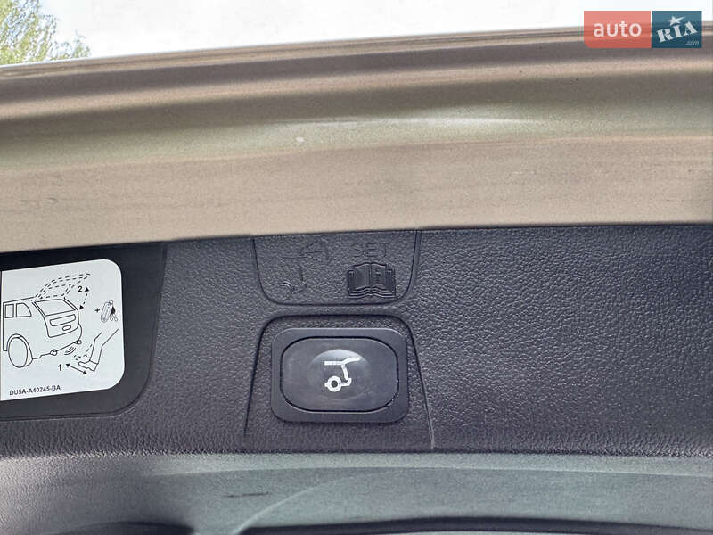 Минивэн Ford C-Max 2016 в Черновцах фото 24 Минивэн Ford C-Max 2016 в Черновцах