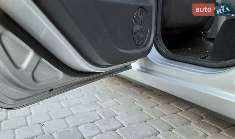 Минивэн Ford C-Max 2008 в Житомире