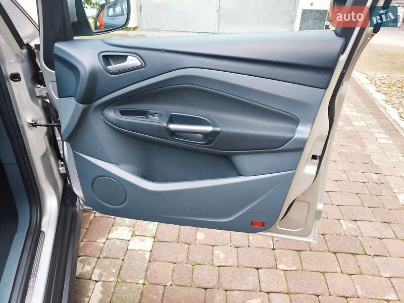 Минивэн Ford C-Max 2012 в Стрые